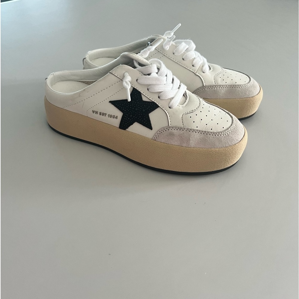 Brand new never worn clog style vintage Havana sneakers
